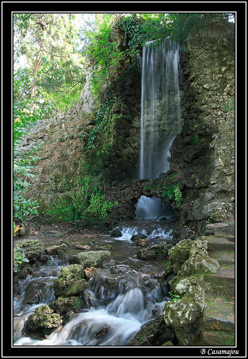 cascade jardin plante.jpg - Au jardin des plantes - Toulouse